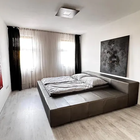 Moderný 156 M2 V Blízkosti Bratislavského Hradu