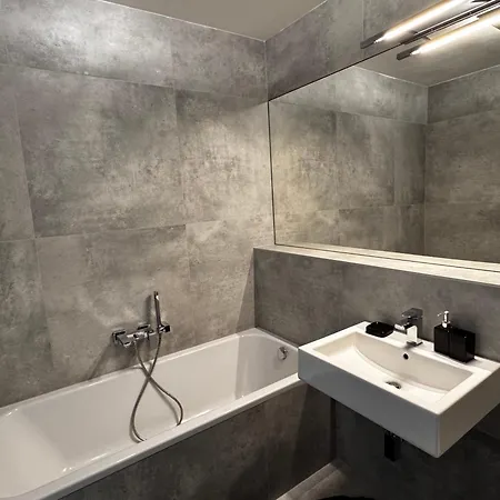 Moderný 156 M2 V Blízkosti Bratislavského Hradu *