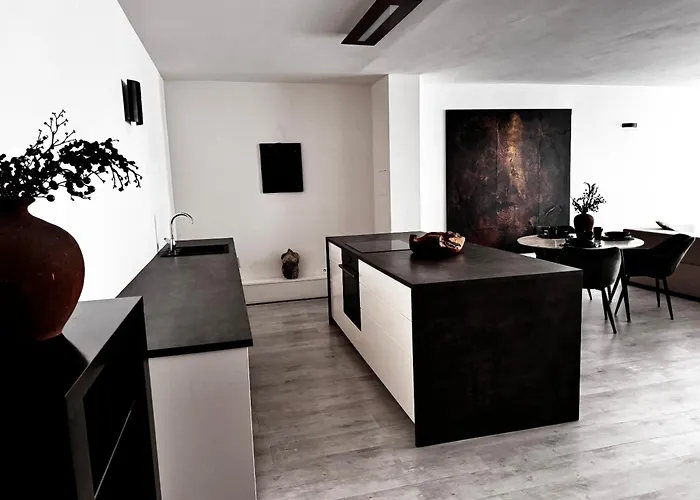 Apartmán Moderny 156 M2 V Blizkosti Bratislavskeho Hradu